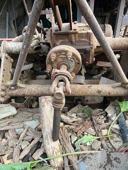 Rotavator z traktor.