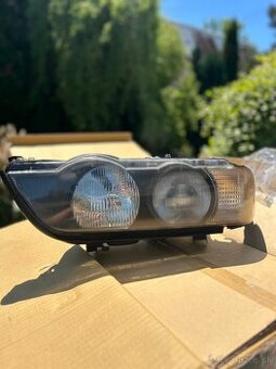 Svetla BMW X5