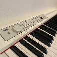 Predám profesionálny elektrický klavír KORG LP 380