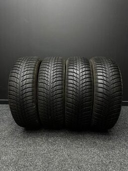 Sada pneu Bridgestone 215/65 r17 99H