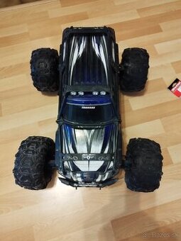 Traxxas Summit 4wd elektrický