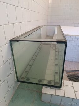 Predám aquarium