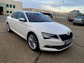 Škoda Superb 2.0 TSI Ambition 4x4 DSG