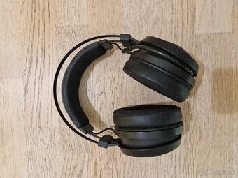 RAZER NARI ESSENTIAL