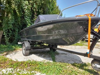 Loď motorový čln Rocca suzuki dt40