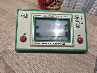 stara ruska hracka 80e
