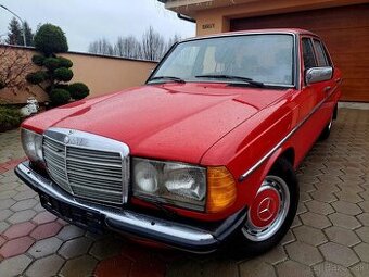 Mercedes-Benz W123 200B • 72 kW • 4-st. manuál • 3/1985
