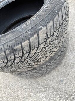 Predám zimné pneumatiky Arivo 215/55 R16 97HXL