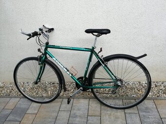 Trekingovy bicykel