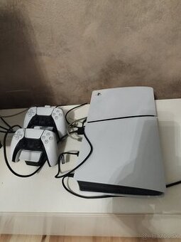 Playstation 5 , 2x ovládač,1 TB....ako nová