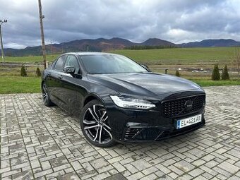 Volvo s90 2023 : Plug-in hybrid 335KW 1. majitel Odpočet DPH