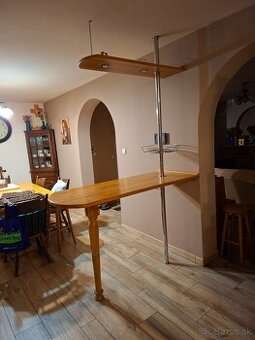 Predám kuchynský barový pult so svetlom . rampou