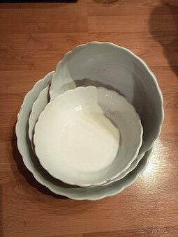 Staré porcelánové misy
