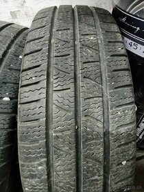 Predám zimné pneumatiky pirelli 215/70R15C