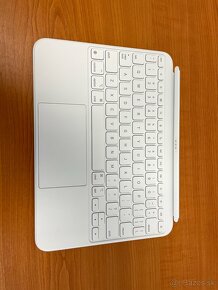 Apple Magic Keyboard Folio pre ipad 10-tej generácie