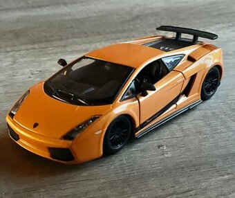 Lamborghini gallardo 1:24