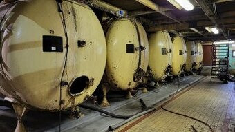 Smaltovaná ležatá nádoba 15.000 L