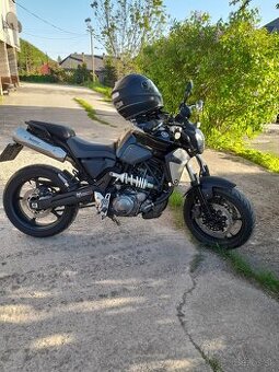Predám yamaha mt-03 2009