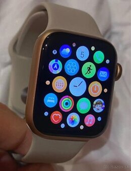 Hodinky - Apple Watch SE