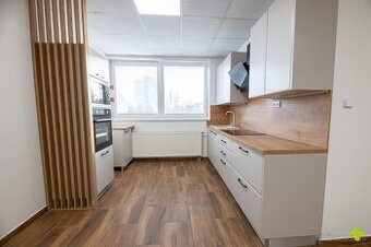 Priestranný 3-izbový byt na prenájom – 84 m²