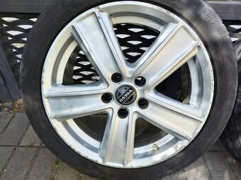 Predám Alu disky R17 na Volvo, Ford