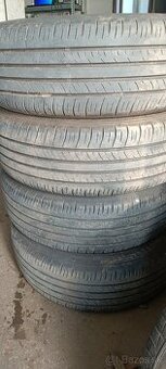 215/60r17