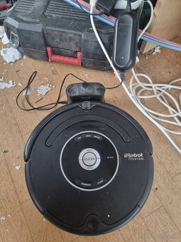 Roomba iRobot robotický vysávač