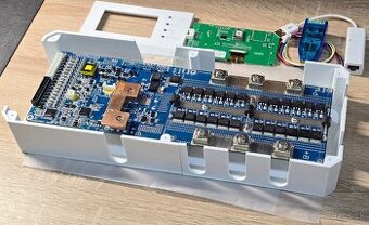 Seplos BMS 2.0 pre bateriu LiFePo4 51,2V 200A vytlačený kryt