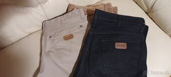 3 ks nohavice Wrangler spolu len 5 euro