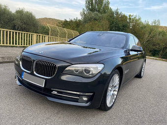 BMW F01 740d Xdrive 230kw - Webasto ,Navi ,Šiber, Individual
