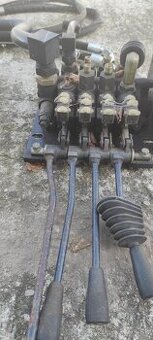 Hydraulicky.rozvadzač