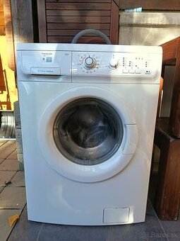 Darujem  pokazenú práčku Elektrolux  na súčiastky