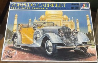 Plastikové modely automobilov 1/24