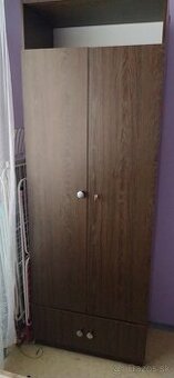 Šatníková skriňa