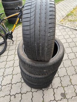 255/40R19 Good Yer
