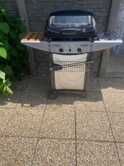 Gril s lávovými kameňmi a plynovou bombou