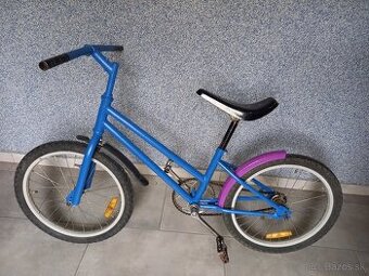Malý prenosný bicykel