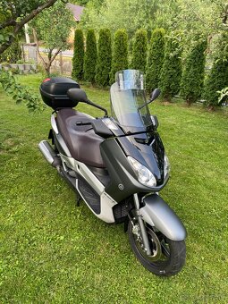 Yamaha XMax