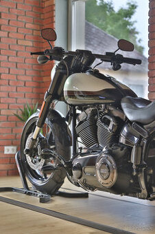 Harley Davidson pro street breakout cvo