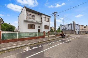 Ponúkame na predaj veľký rodinný dom na Tomanovej ulici Dom