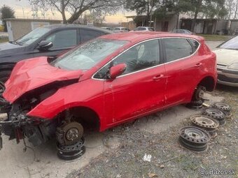 Rozpredam Kia Ceed II 2 1.6 GDI 2012-18 1.4 CRDI