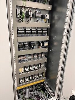 Elektrikár nástup 17.11. Hradené ubytovanie