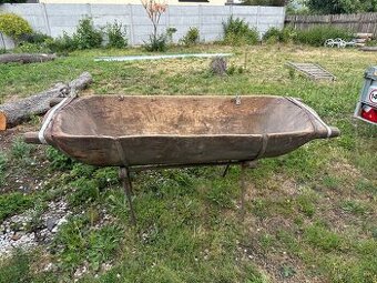 Starozitne velke drevene koryto