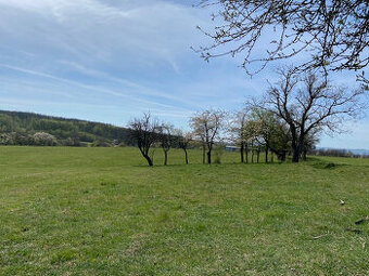 Pozemok v Čabradskom Vrbovku, 92000 m2