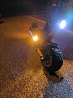 Kukirin G2 Master 2025 - ZARUKA - 0 Kilometrov