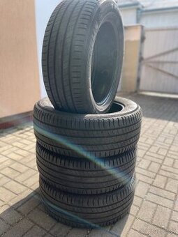 235/55r18  100V michelin latitude sport 3
