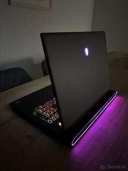 DELL Alienware m18 R1 18”
