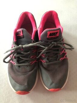 nike air botasky 37,5