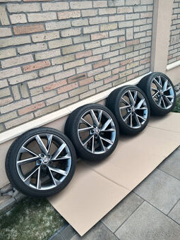 Škoda Vega 5x112 R19 pneu 235/40 R19 Superb III sportline
