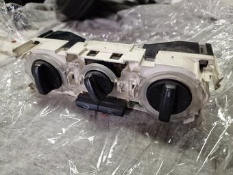 Riadiaca jednotka klimatronicu fabia 1